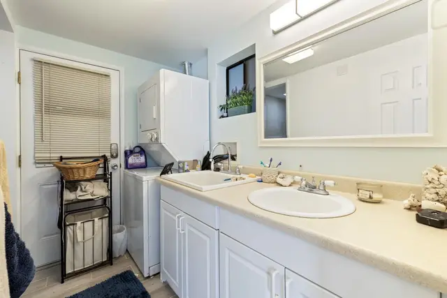 Listing Image for 219 Kenolio Rd 30 of 41