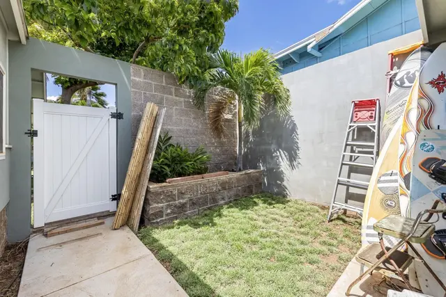 Listing Image for 219 Kenolio Rd 34 of 41