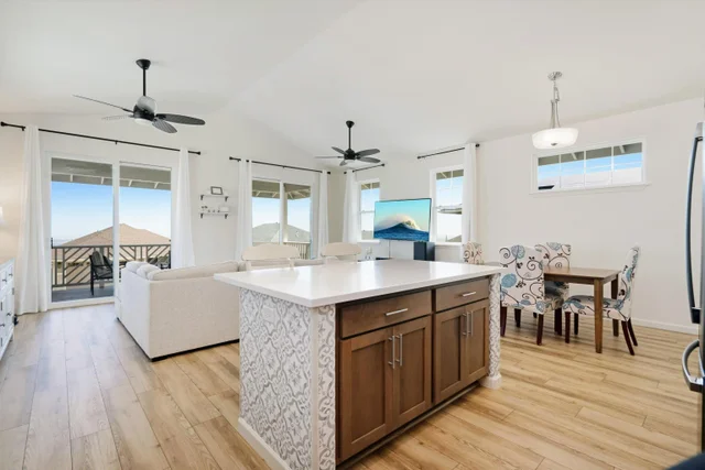 Listing Image for 72 Kupaloke St 12 of 49