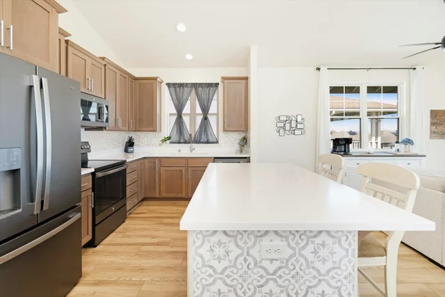 Listing Image for 72 Kupaloke St 13 of 49