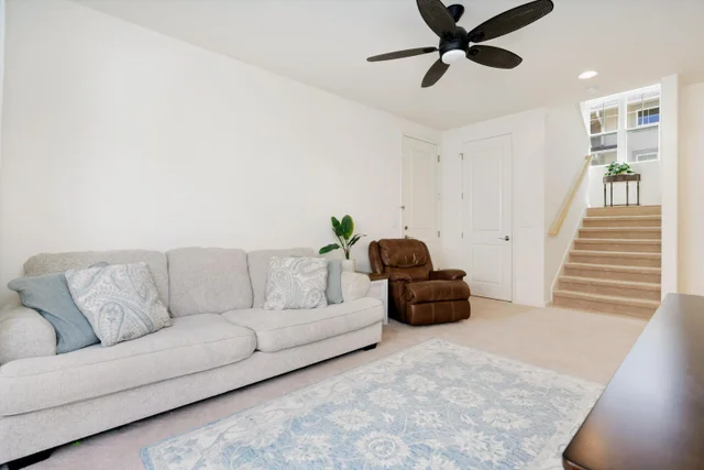 Listing Image for 72 Kupaloke St 27 of 49