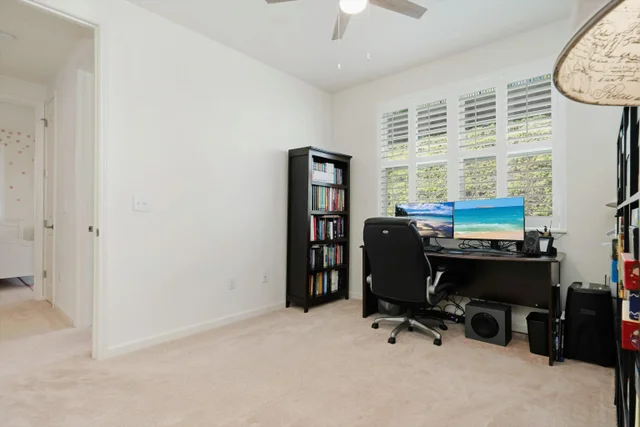 Listing Image for 72 Kupaloke St 30 of 49