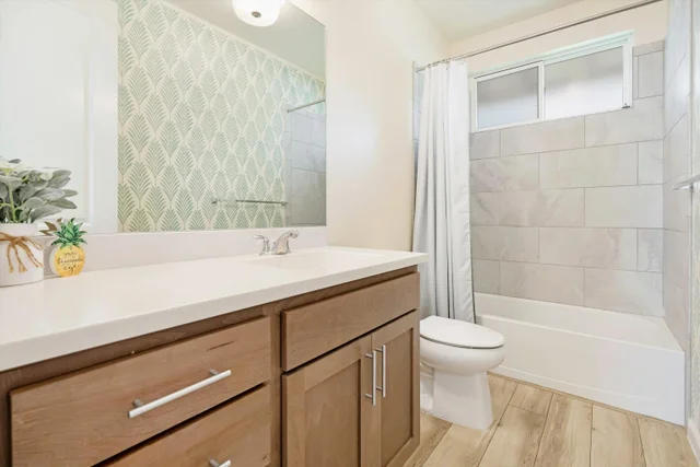 Listing Image for 72 Kupaloke St 34 of 49