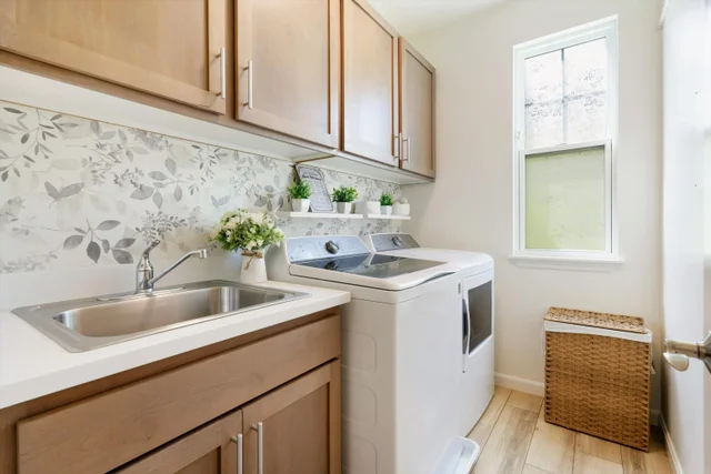 Listing Image for 72 Kupaloke St 35 of 49