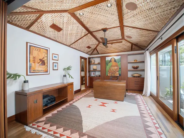 Listing Image for 195 Heleuma Pl 34 of 50