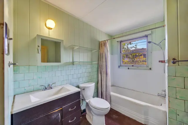 Listing Image for 1982 Kalawi Pl 11 of 20