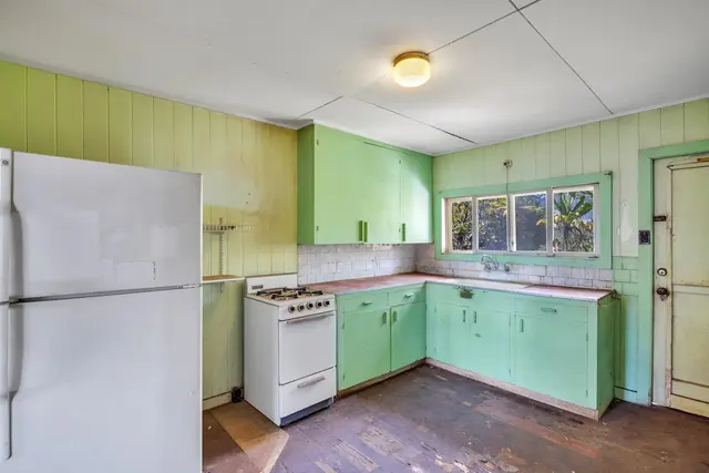 Listing Image for 1982 Kalawi Pl 8 of 20