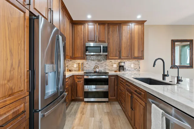 Listing Image for 3950 Kalai Waa St B103 20 of 50