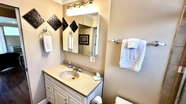 Listing Image for 3559 Lower Honoapiilani Rd 3m 12 of 17
