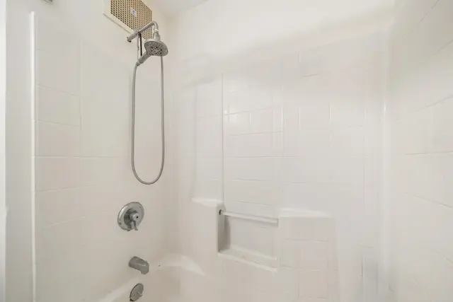 Listing Image for 60 Kunihi Ln 317 21 of 30