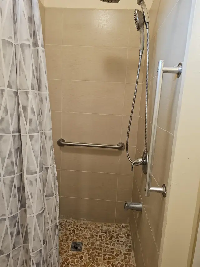 Listing Image for 623 S Oahu St 6 of 10