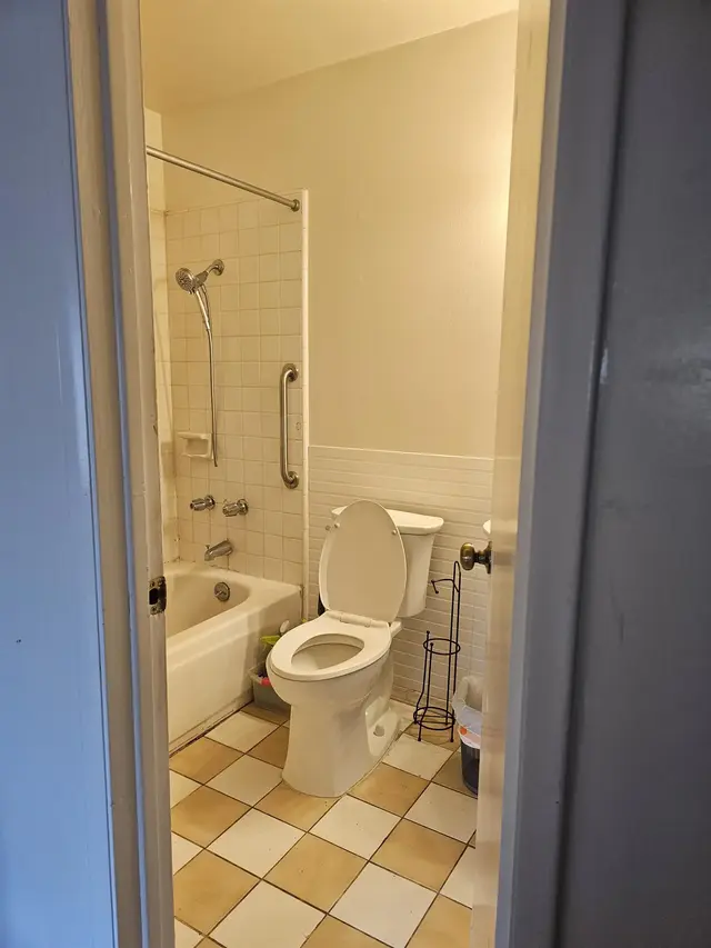 Listing Image for 623 S Oahu St 8 of 10