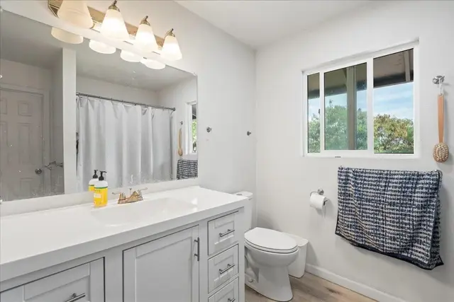 Listing Image for 193 Akai St 17 of 41