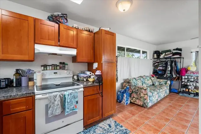 Listing Image for 193 Akai St 22 of 41