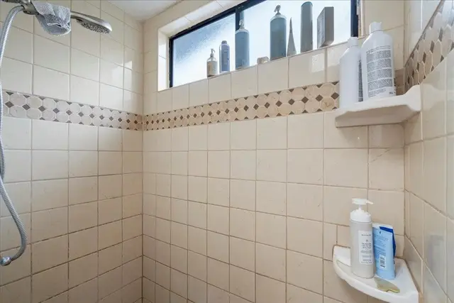 Listing Image for 193 Akai St 29 of 41