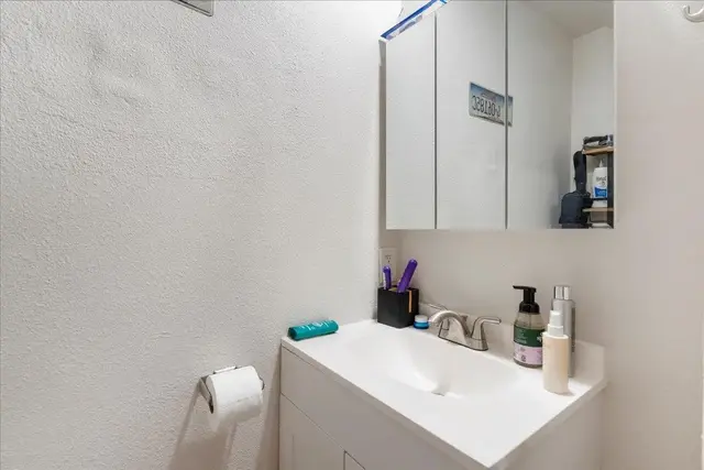 Listing Image for 193 Akai St 39 of 41