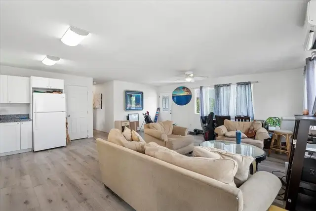 Listing Image for 193 Akai St 7 of 41