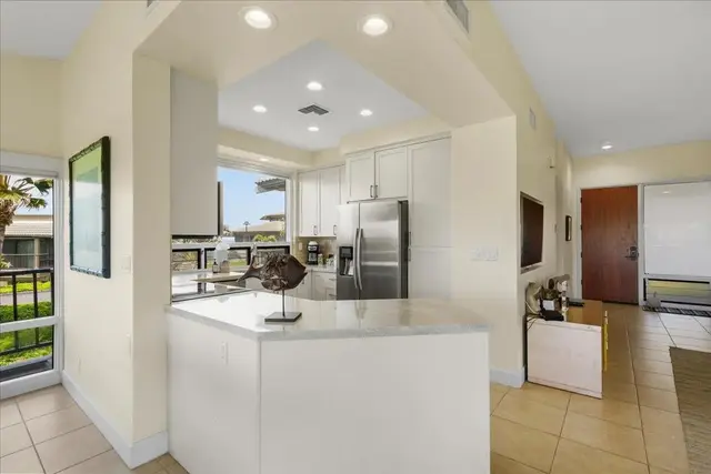 Listing Image for 500 Bay Dr 37b2-3-4 15 of 40