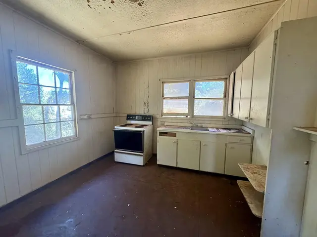 Listing Image for 89 Hoaikane St 11 of 28
