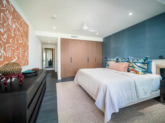 Listing Image for 24 Kai Malu Dr 102 - 3b 33 of 50