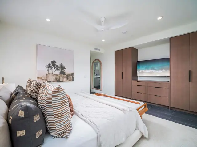 Listing Image for 24 Kai Malu Dr 102 - 3b 38 of 50