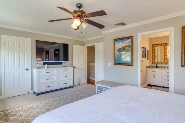 Listing Image for 24 Loihi Pl 24 of 48
