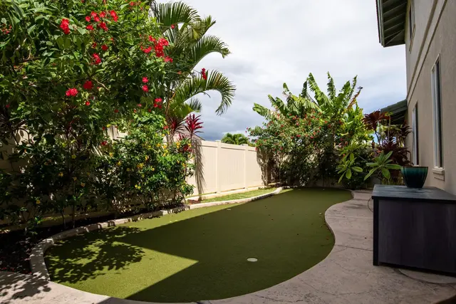 Listing Image for 24 Loihi Pl 38 of 48