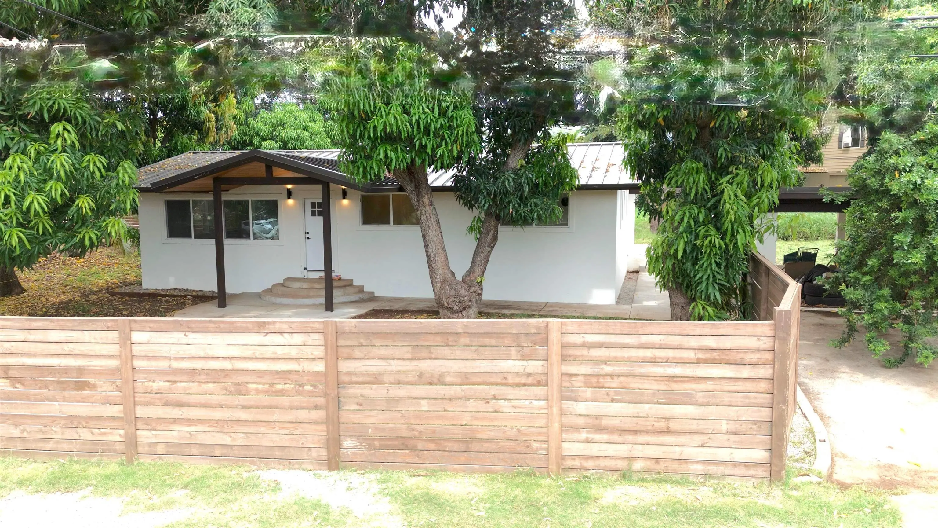 Photo of Listing #406497