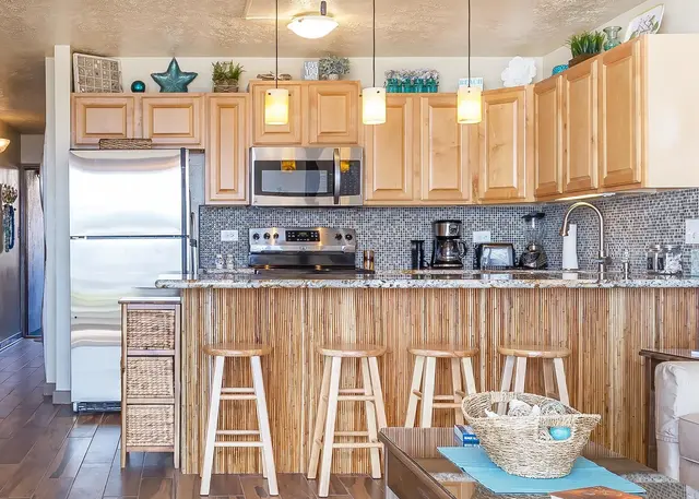 Listing Image for 50 Hauoli St 106 12 of 24