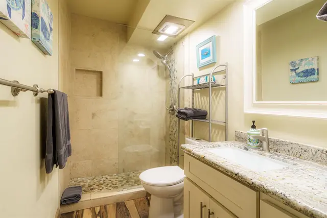 Listing Image for 50 Hauoli St 106 18 of 24