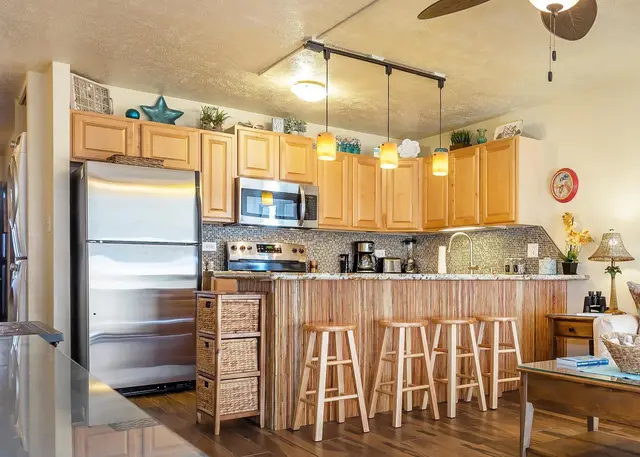 Listing Image for 50 Hauoli St 106 7 of 24