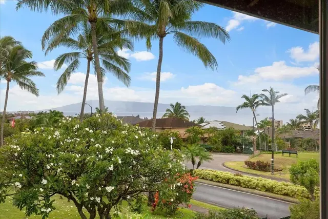 Listing Image for 16 Kahana Ridge Dr 2 of 46