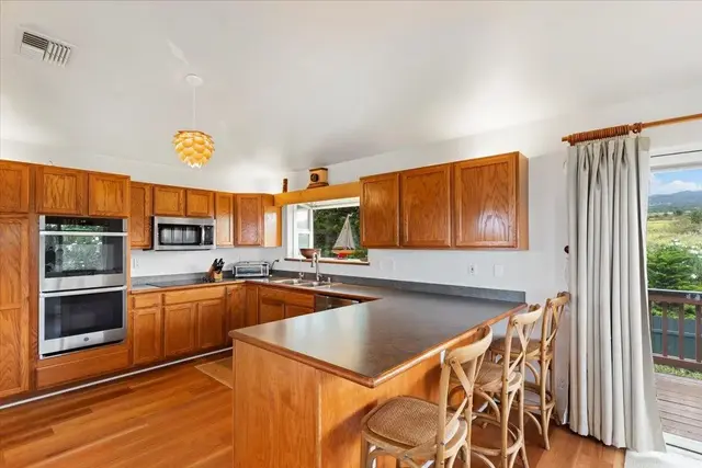 Listing Image for 16 Kahana Ridge Dr 5 of 46
