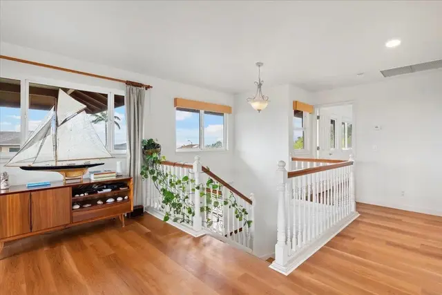 Listing Image for 16 Kahana Ridge Dr 6 of 46