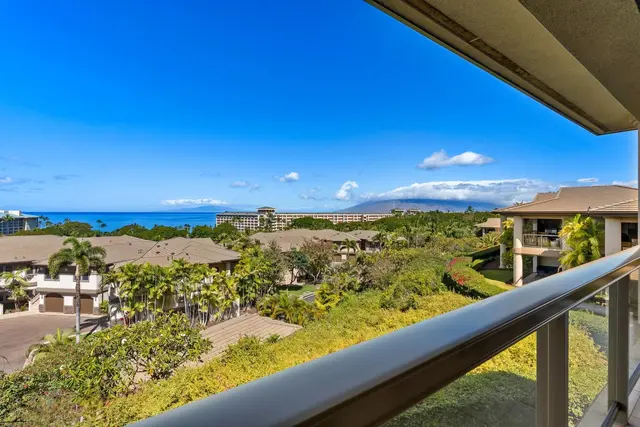 Listing Image for 57 Makakehau St J2 17 of 50