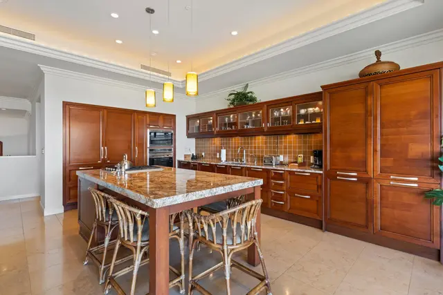 Listing Image for 57 Makakehau St J2 20 of 50