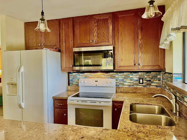 Listing Image for 1450 S Kihei Rd A208 4 of 35