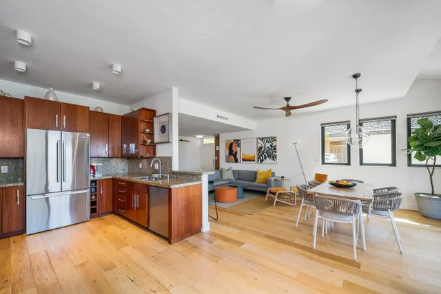 Listing Image for 500 Kapalua Dr 15v2 13 of 40