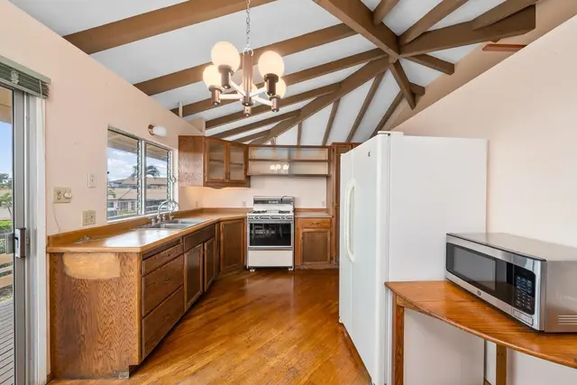 Listing Image for 280 Moike Pl 7 of 36