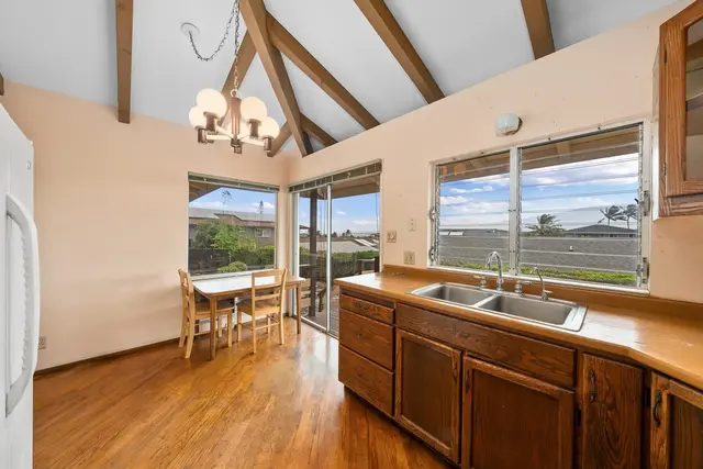 Listing Image for 280 Moike Pl 9 of 36