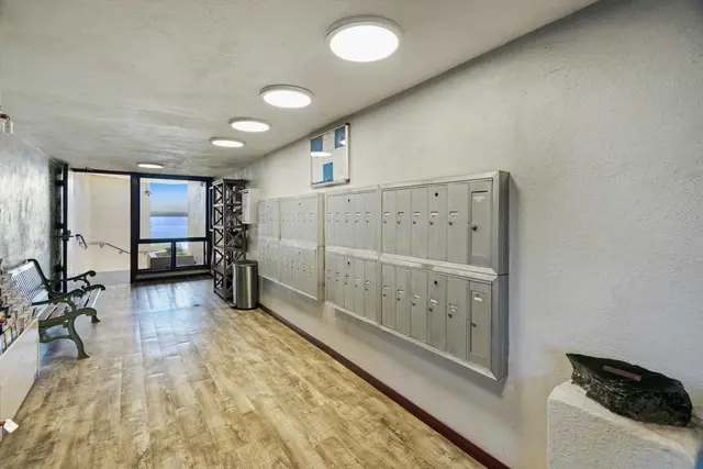 Listing Image for 50 Hauoli St 103 27 of 45