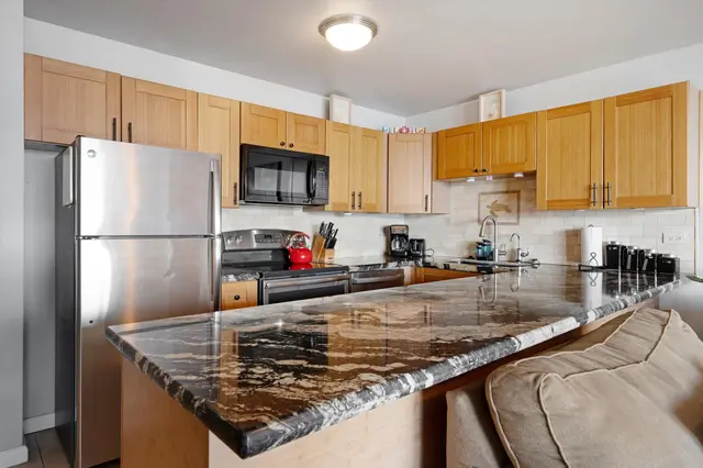 Listing Image for 50 Hauoli St 103 4 of 45