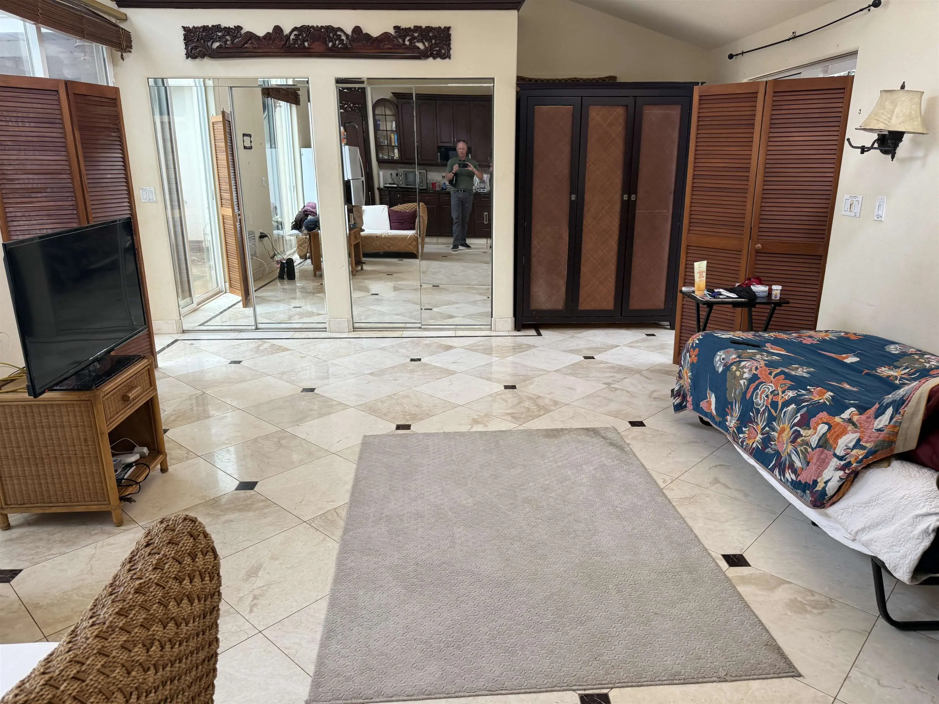 Photo of Listing #409295