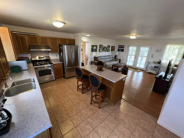 Listing Image for 1060 Mamalu La'i Pl 12 of 27