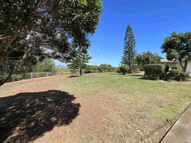 Listing Image for 1060 Mamalu La'i Pl 2 of 27