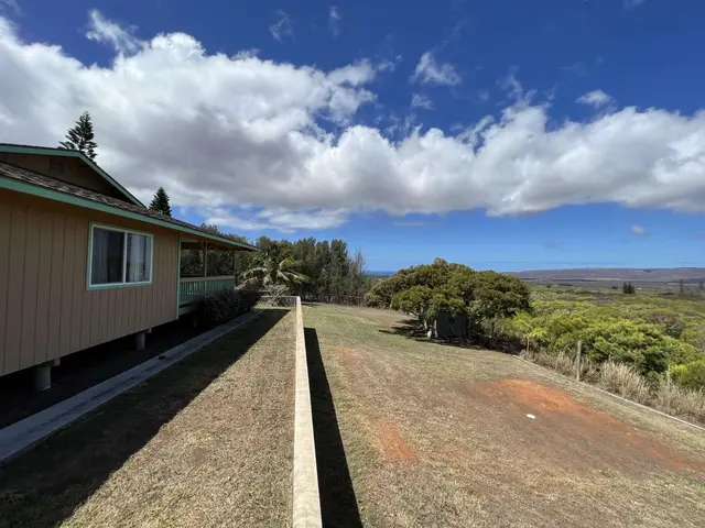 Listing Image for 1060 Mamalu La'i Pl 4 of 27