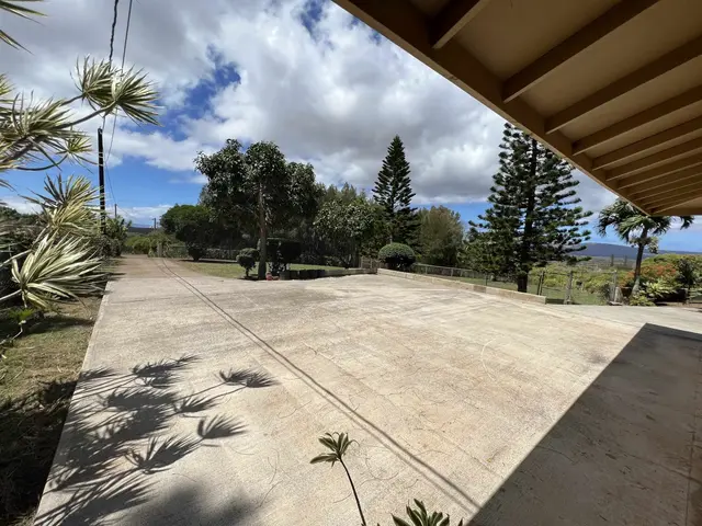 Listing Image for 1060 Mamalu La'i Pl 8 of 27