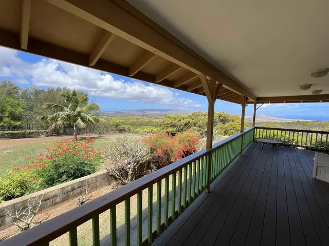 Listing Image for 1060 Mamalu La'i Pl 9 of 27