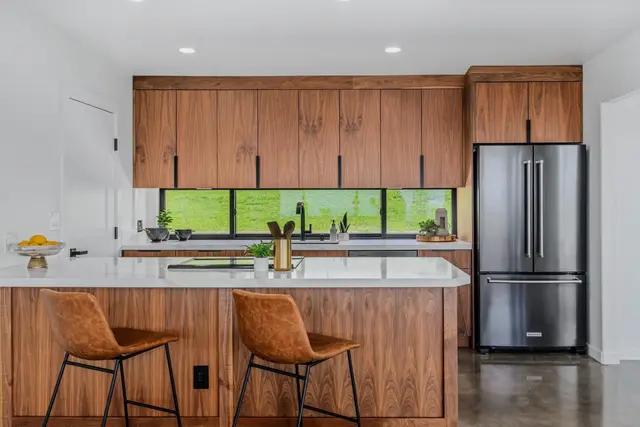 Listing Image for 1109 Pookela Rd B 12 of 45