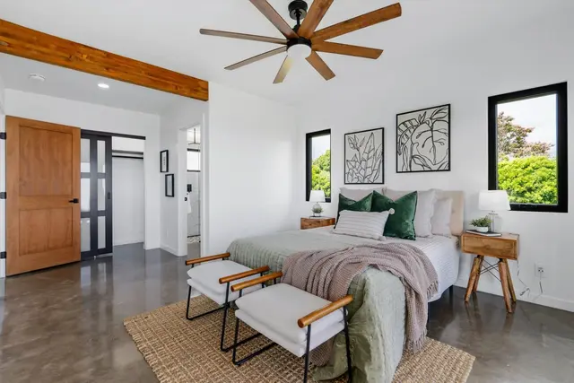 Listing Image for 1109 Pookela Rd B 18 of 45